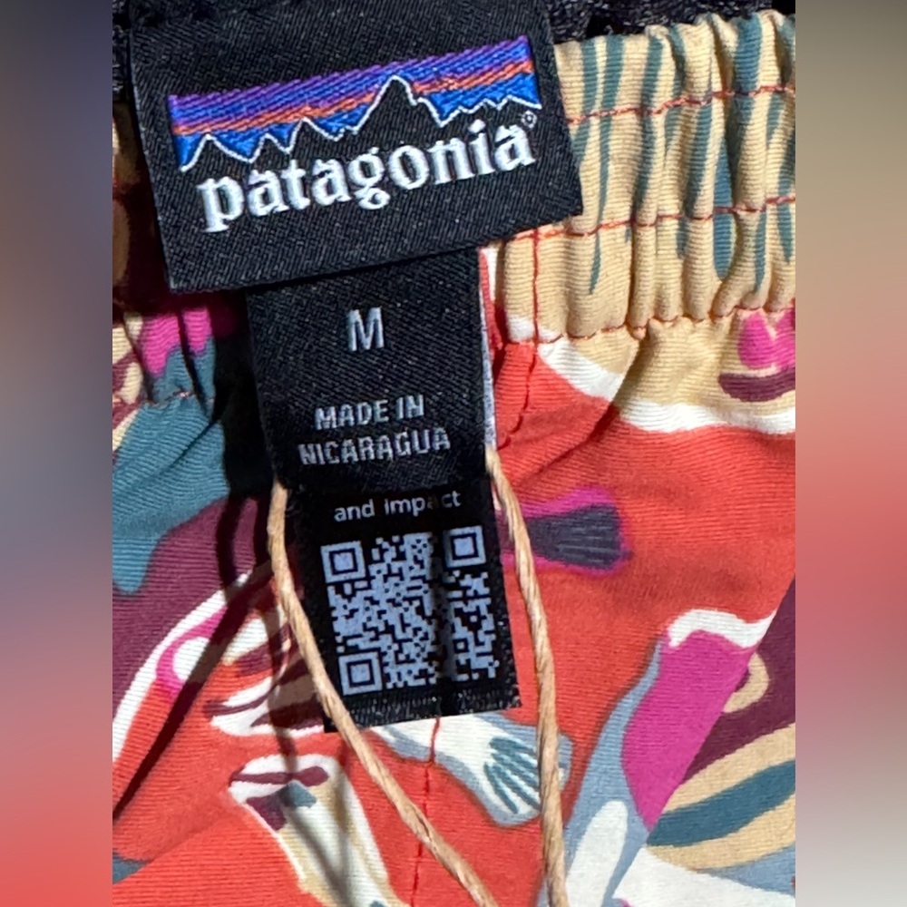 Patagonia Men's Orange Multi Fish Print Board Shorts - Picture 2 of 5
